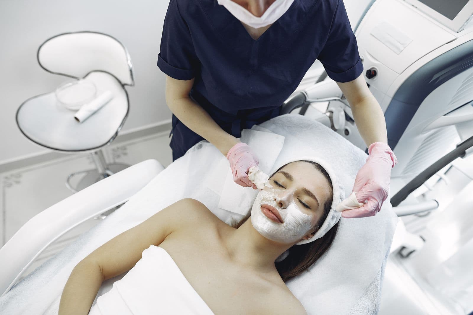 Scaling Lead Generation for a Premium Skin and Hair Clinic