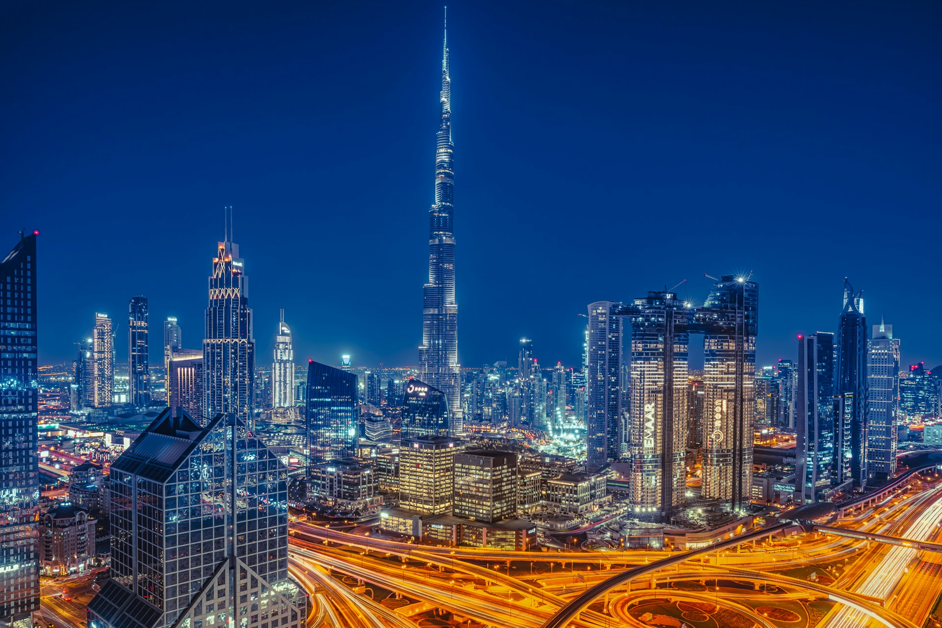 How Can UAE SMBs Win Elite Clients in 2026? with an AI Digital Marketing Platform